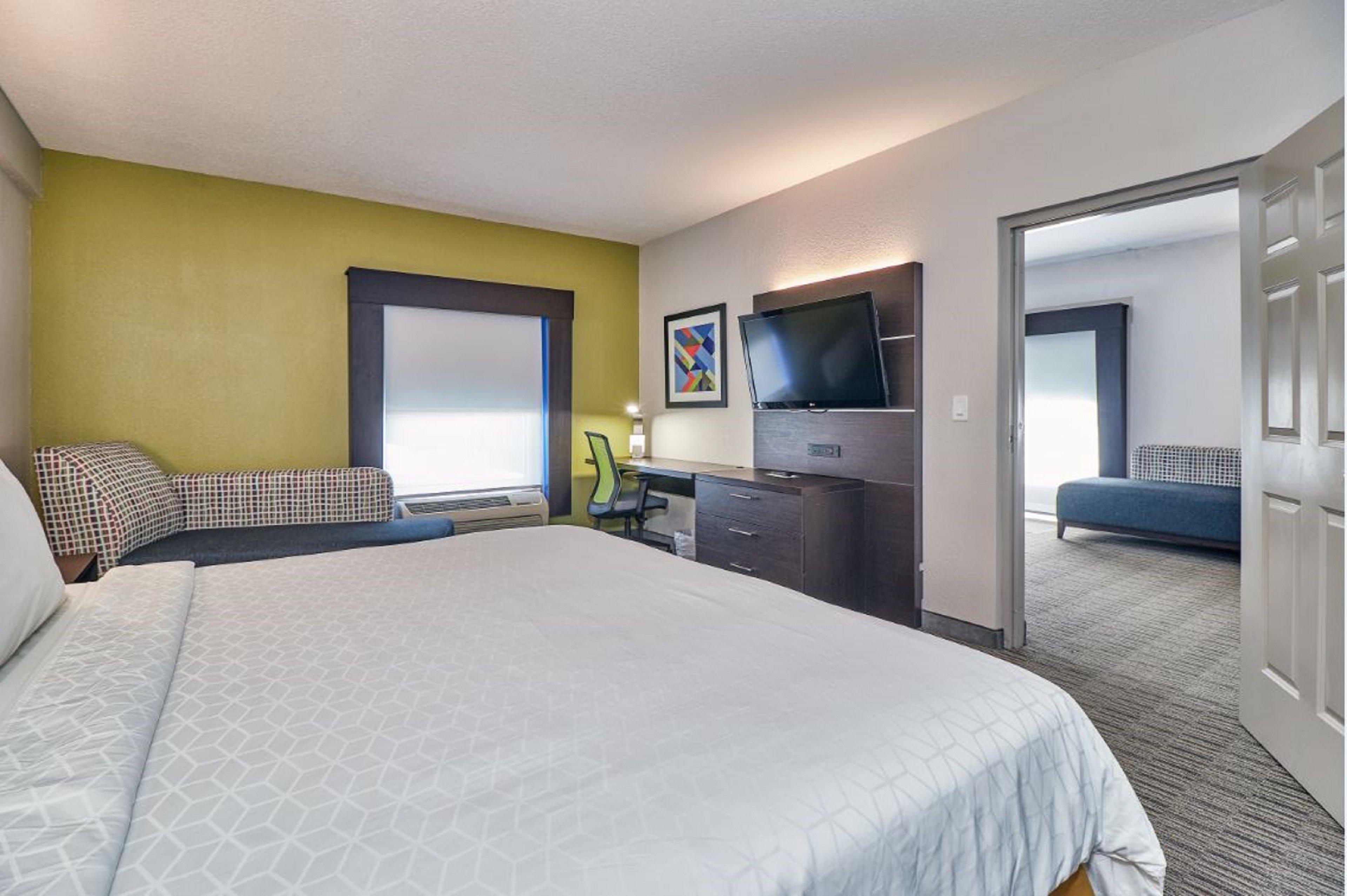Holiday Inn Express Hotel & Suites Clearwater Us 19 North By Ihg Extérieur photo