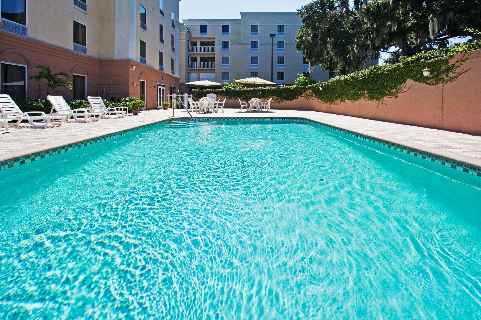 Holiday Inn Express Hotel & Suites Clearwater Us 19 North By Ihg Extérieur photo