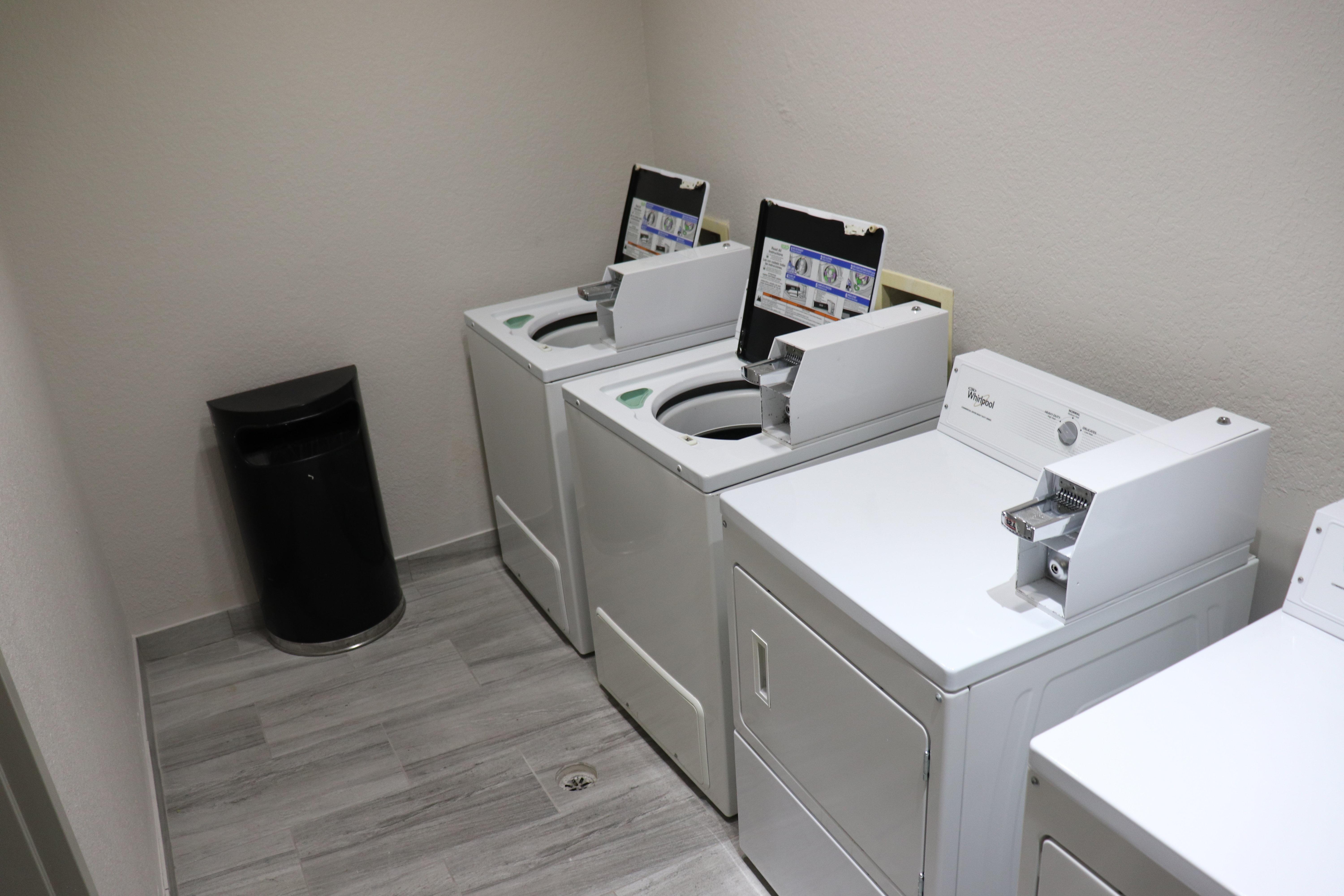 Holiday Inn Express Hotel & Suites Clearwater Us 19 North By Ihg Extérieur photo