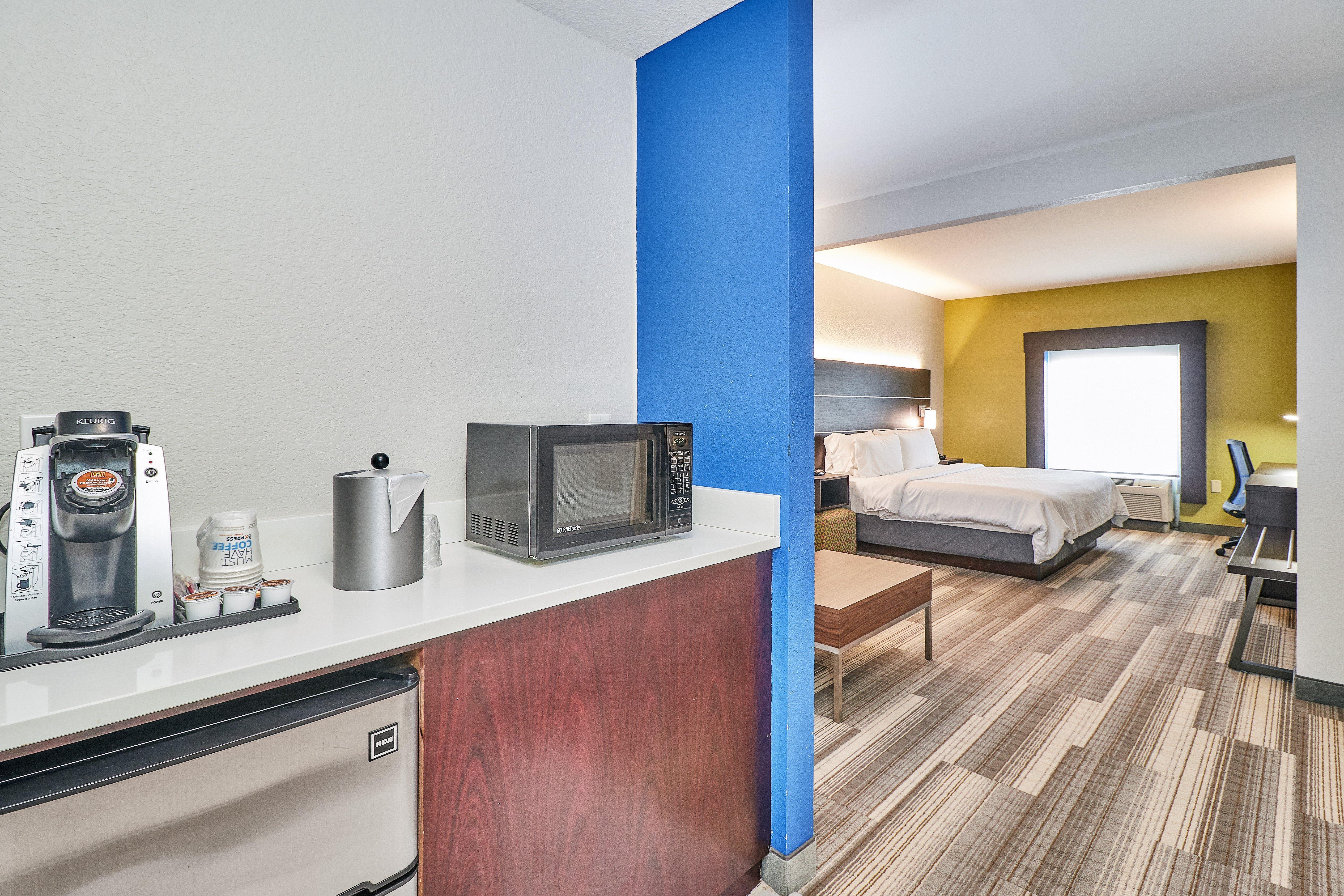 Holiday Inn Express Hotel & Suites Clearwater Us 19 North By Ihg Extérieur photo