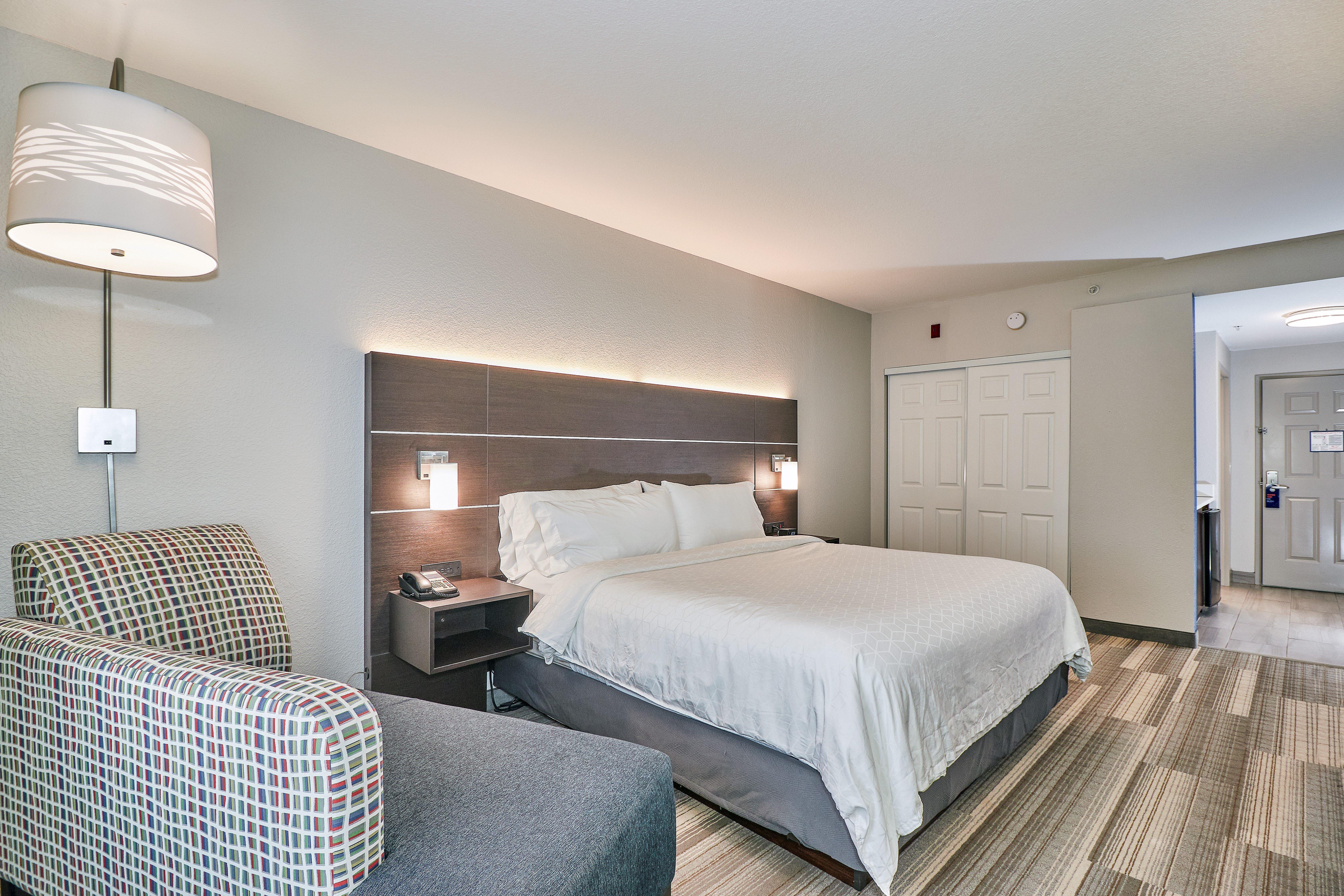 Holiday Inn Express Hotel & Suites Clearwater Us 19 North By Ihg Extérieur photo