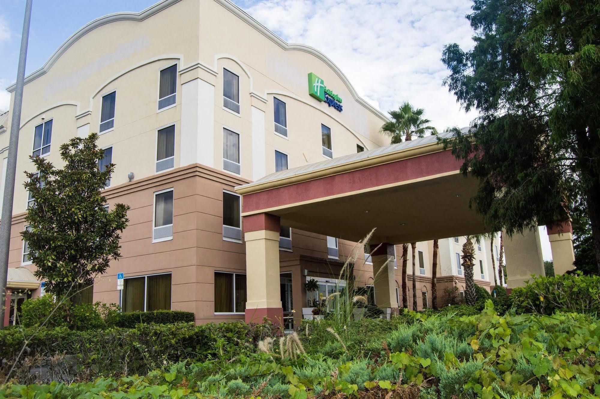 Holiday Inn Express Hotel & Suites Clearwater Us 19 North By Ihg Extérieur photo