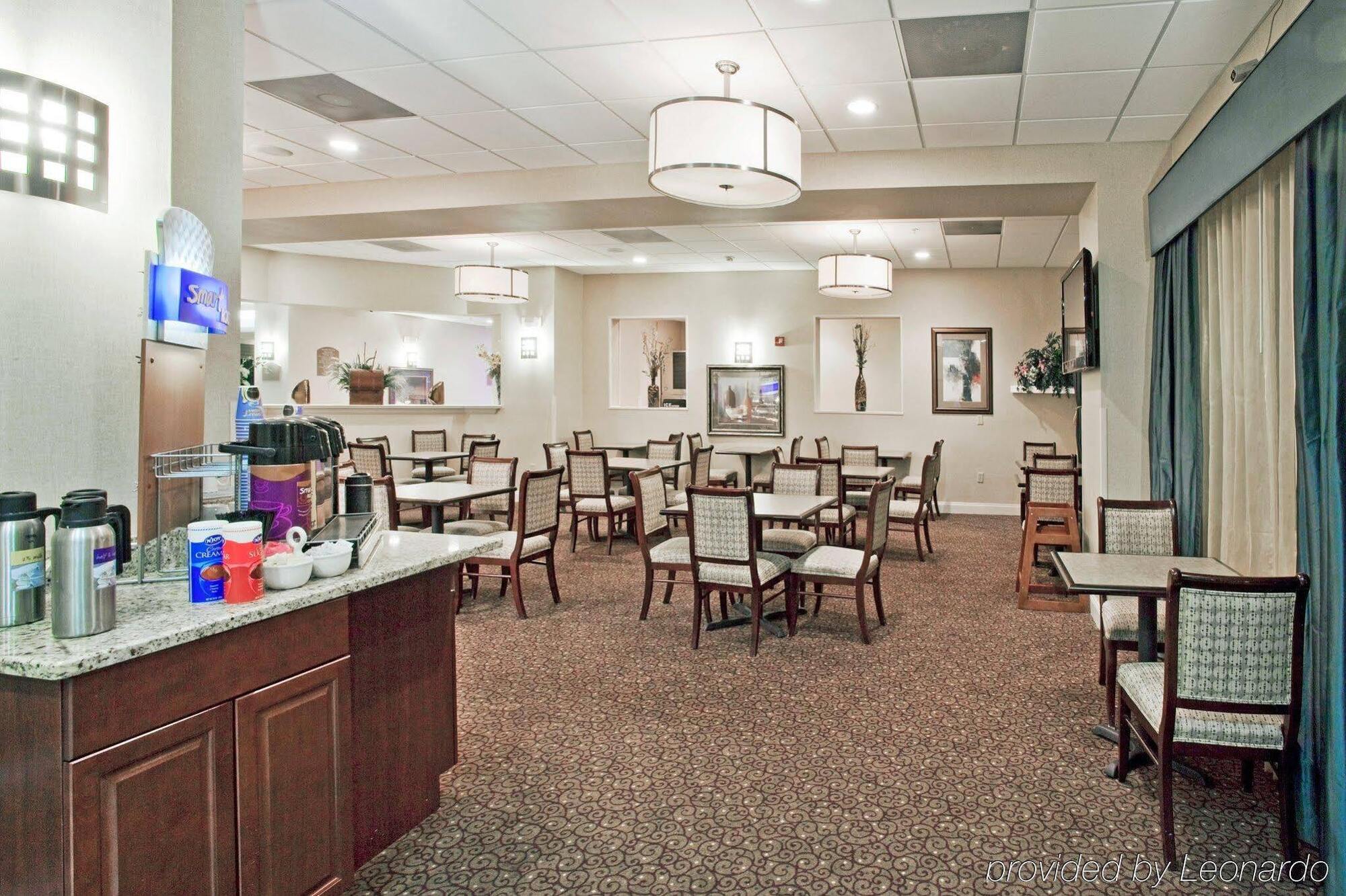 Holiday Inn Express Hotel & Suites Clearwater Us 19 North By Ihg Extérieur photo